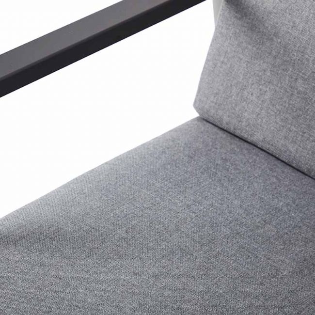 Liegestuhl mit hoher Rückenlehne für den Außenbereich und Kissen aus gesponnenem Polyester - 11D12K