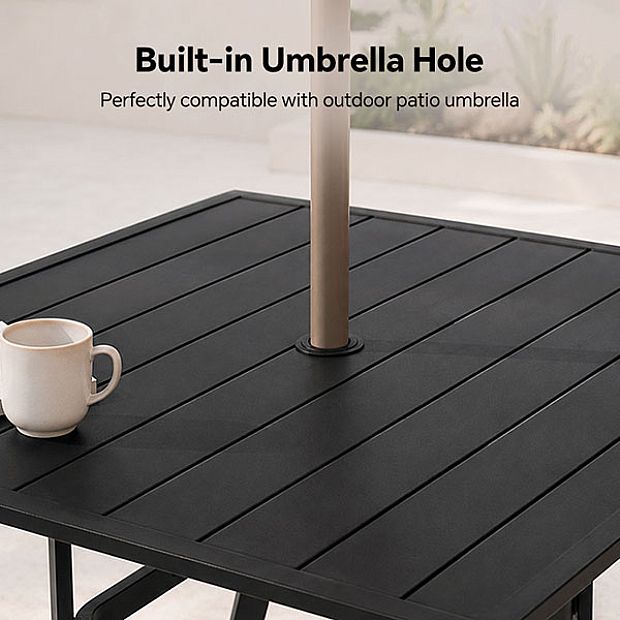 HF Patios Quadratischer Outdoor-Esstisch aus Eisen mit Sonnenschirmöffnung und Lamellen-Tischplatte | Großhandel - 11C12N