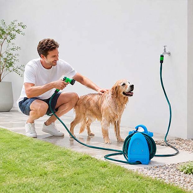 Großhandel Mini-Gartenschlauchaufroller mit 15-m-Schlauch und Sprühpistole - 10Z01E