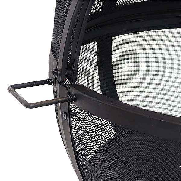 Feuerstelle mit flammender Kugel im Freien - 10H01I