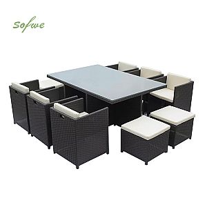 Platzsparender Rattan-Würfel-Esstisch mit sechs Stühlen